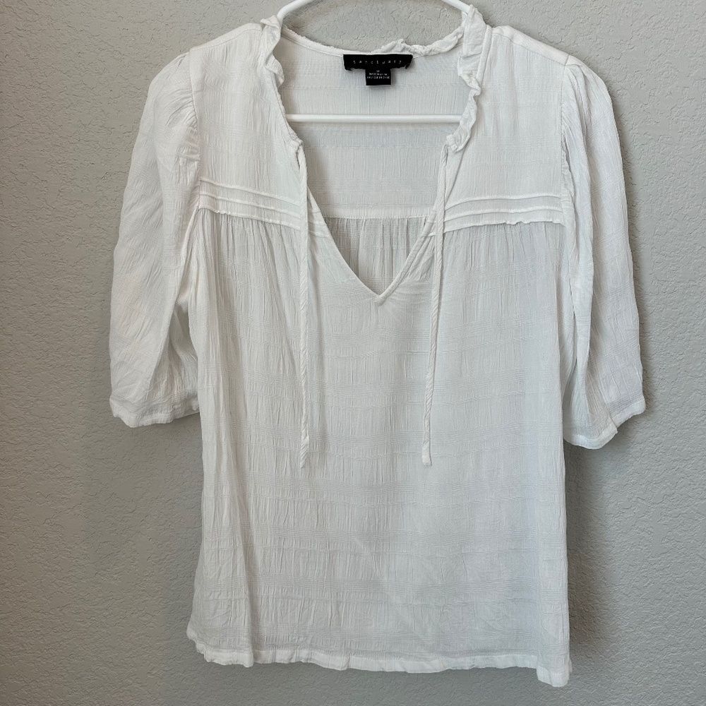 Sanctuary White Boho Flowy Split Neck Ruffle Blouse - Size M - EUC